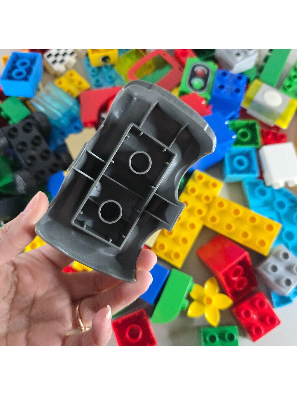 Lot of Lego Duplo with Car Pieces Traffic Legoland and More - Picture 10 of 14